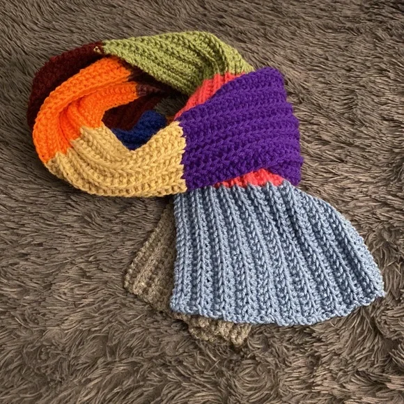 Knit scarf - Picture 4 of 5